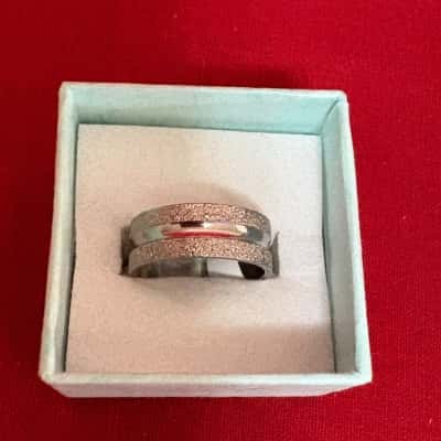  Women's Stainless Steel Textured High Polished Band Ring 