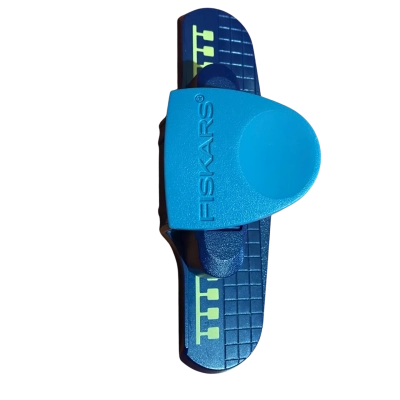 Fiskars border punch 