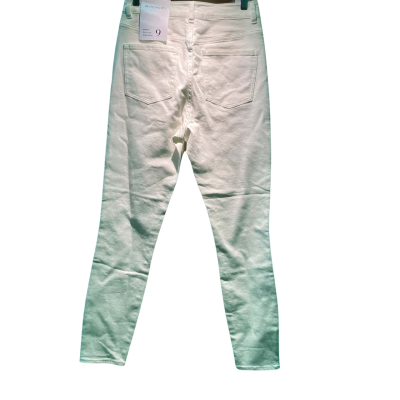 Witchery Womens  Size 9 Mid Rise Jeans / Skinny Jeans White 