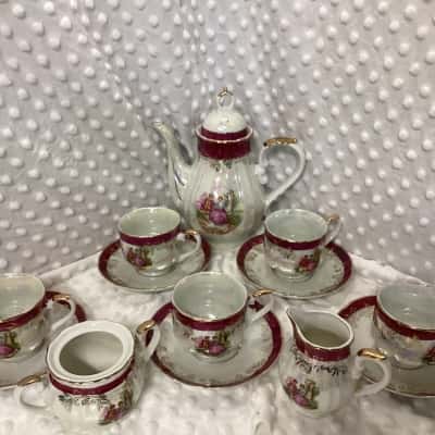 EVA Tea Set, Tea Pot, Milk jug, Sugar Bowl and 5 cups & saucers