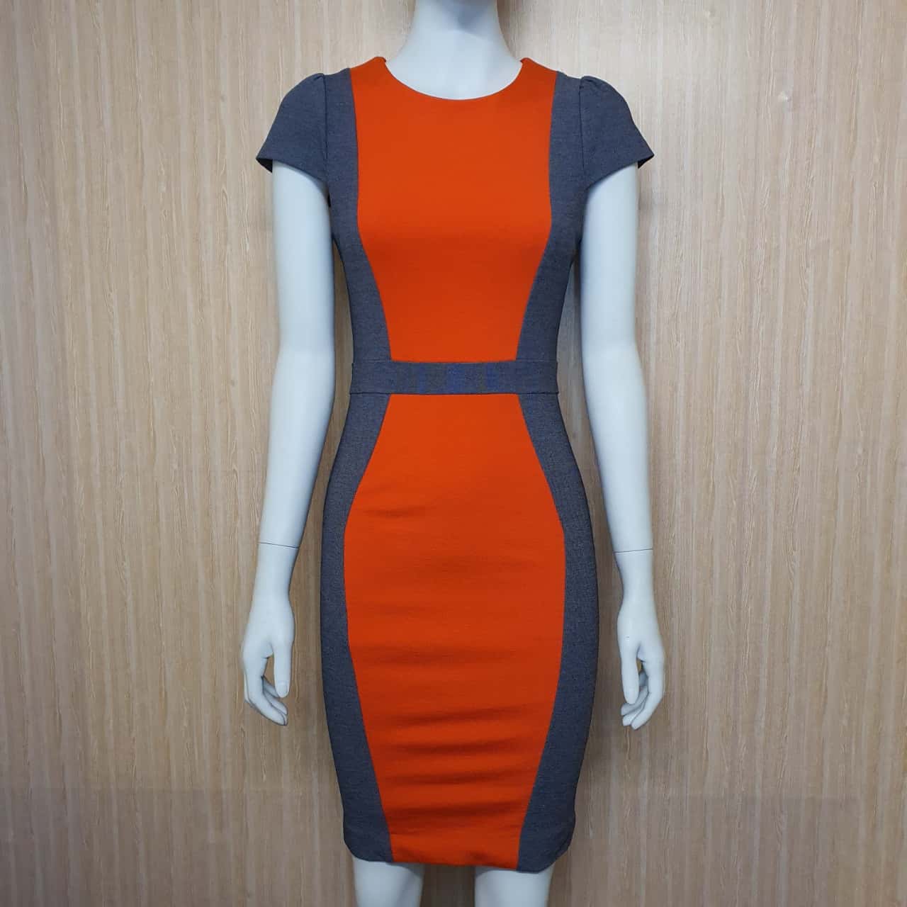Brand New Oxford Orange & Grey Dress Size 6(s)