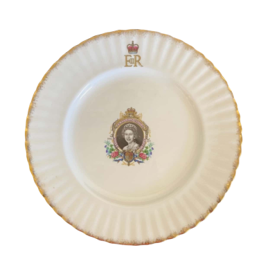 Elizabeth II Silver Jubilee Plate