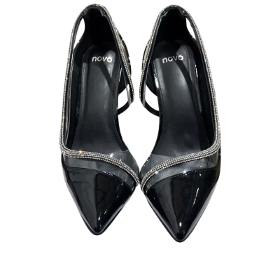 Novo Womens  Size 10 Heels Black  
