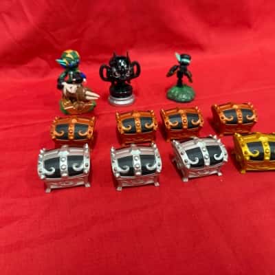 Skylanders 11-Piece Lot – Figures & Imaginite Chests