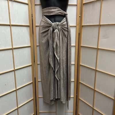  New With Tags SKARONG Women’s  Size M Maxi Skirt with a Belt Grey / Silver  RRP: $129.00