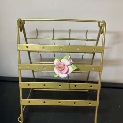 Porcelain floral brooch