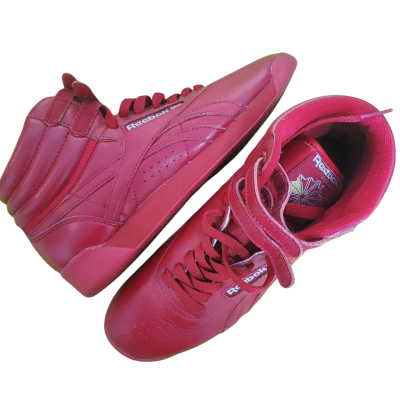 Reebok Size: US 7 Sneakers Red Leather Classic Good Condition Shoes
