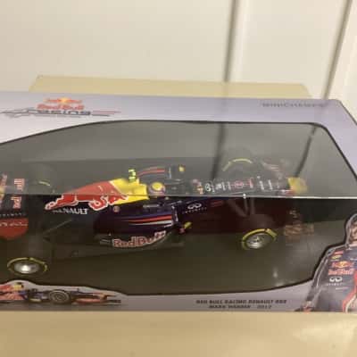 Minichamps 1:18 scale model racecar