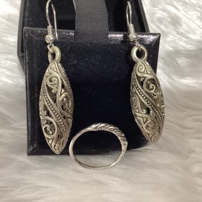  Womens Earrings / Ring Other / Silver 