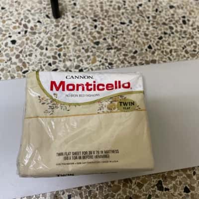 BRAND NEW -  Cannon Monticello Twin Flat Sheet 39 x 76in 
