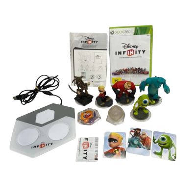 Disney Infinity 1.0 Starter Set (Includes: Xbox Game, Game Plate and Characters)