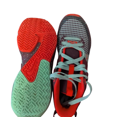 Nike Kids Green / Red size 5y