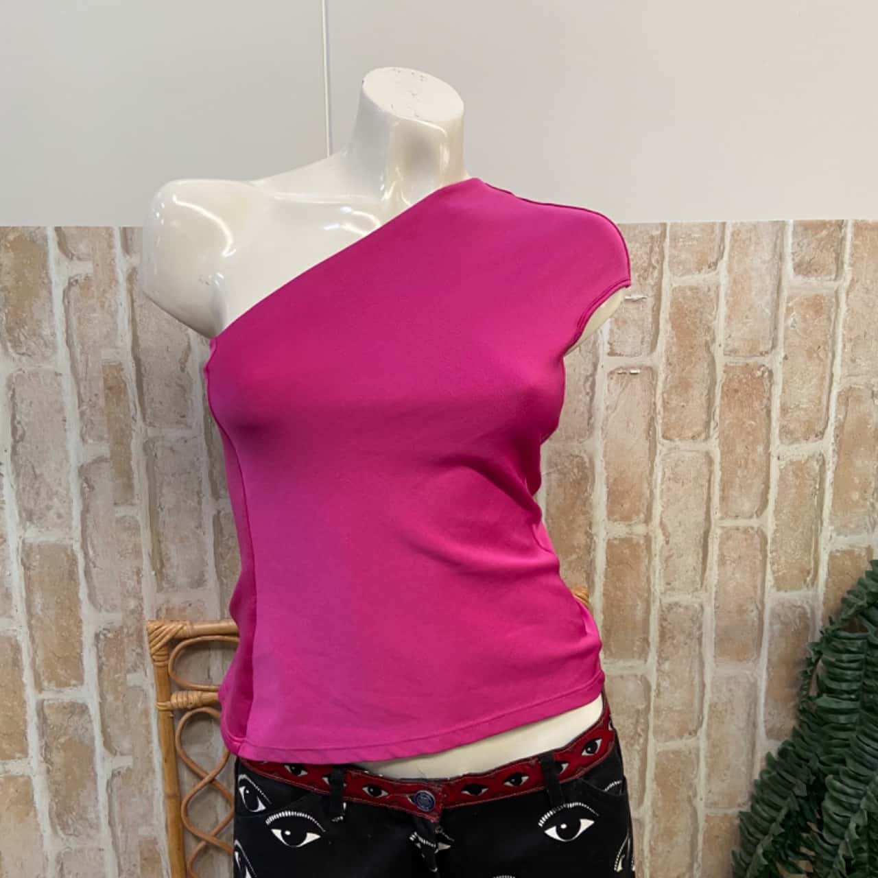 Scanlan Theodore Red Dot Top (size 8)