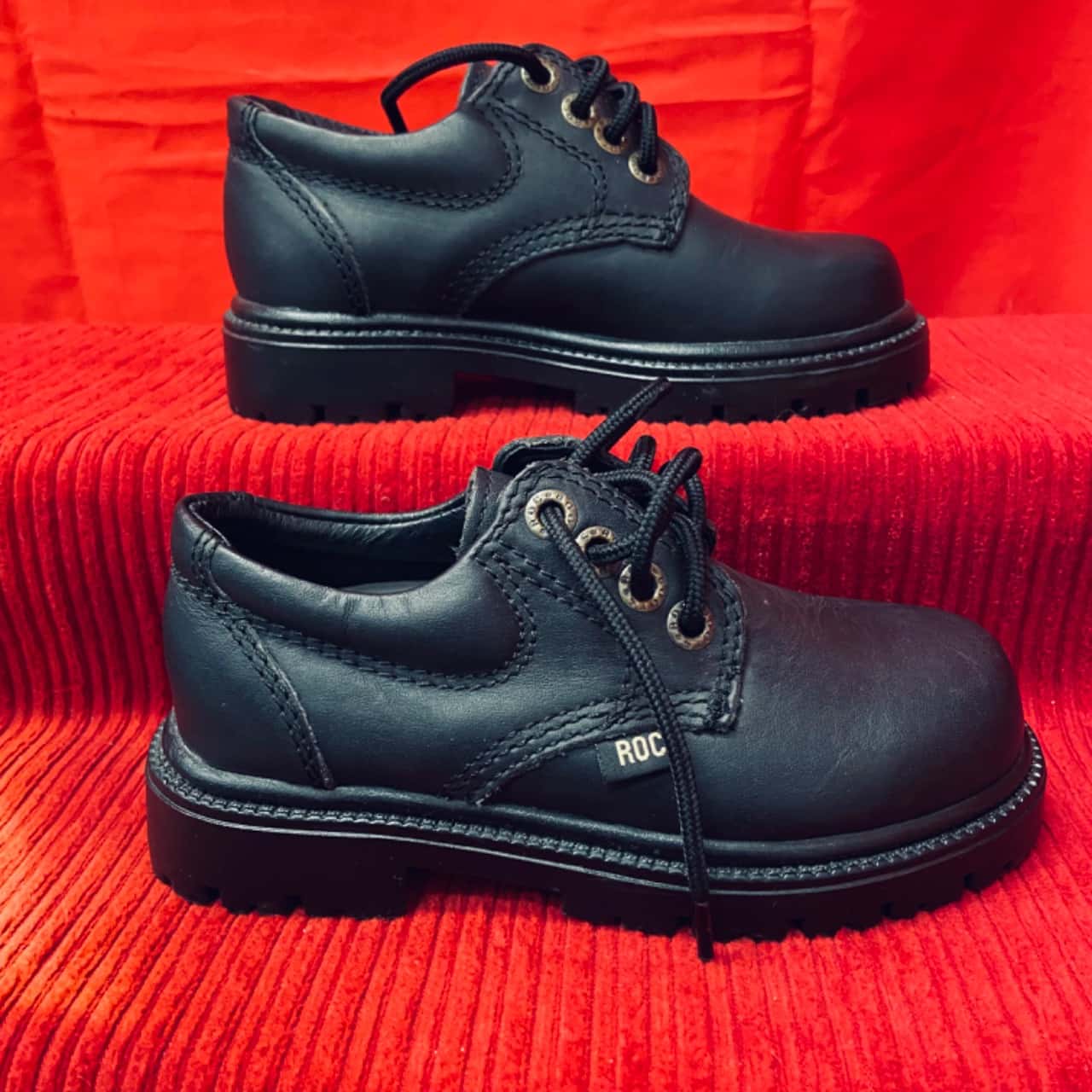 Roc Boots Junior Juno lace up Triple Black Leather Shoe size 11