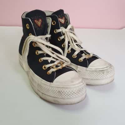 Converse Women's Size 36.5 Chuck Taylor All Star Hearts Platform 