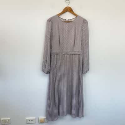 G.D.S. Ella Rodrigues Grey Long Sleeve Pleated Midi Dress  Size S