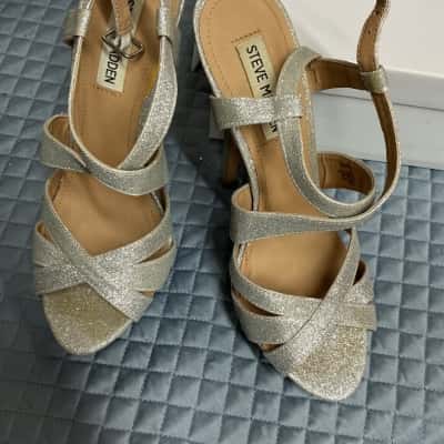 Steve Madden Womens Size 8 Heels Silver Glitter
