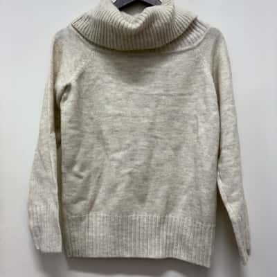 BNWT Nude Lucy Size S Ivory Abbott off Shoulder Knit