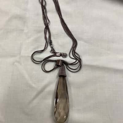  Womens glass pendant and chain costume 