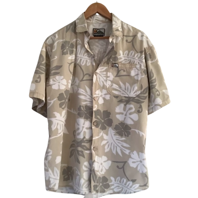 Vintage*Quiksilver  Short Sleeve Hawaiian Shirt.   Size L 