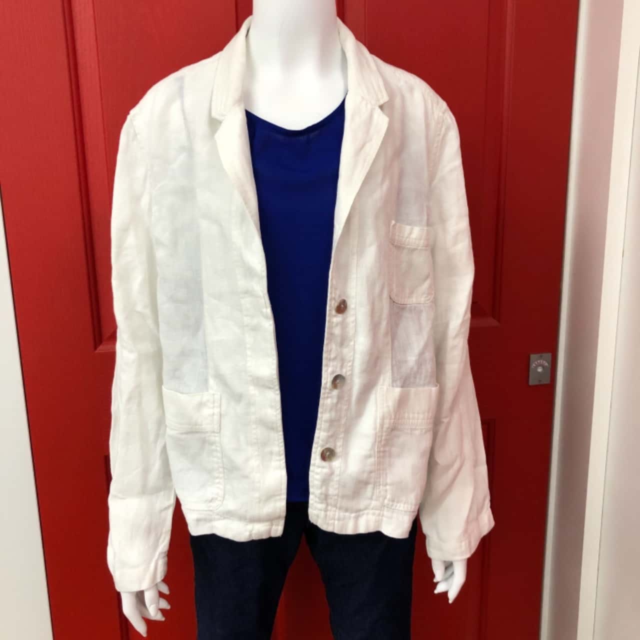 white blazer size 16