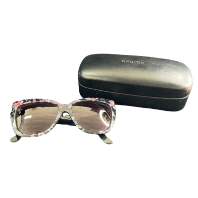 Oroton Womens sunglasses 