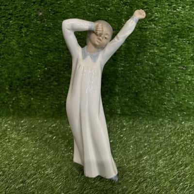NAO Lladro Girl Stretching Porcelain Figure 