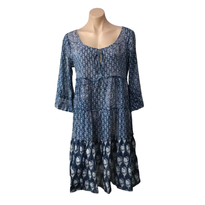 Calores Womens Size S / M Dusty Blue / White Pattern Tie Neck Midi Dress