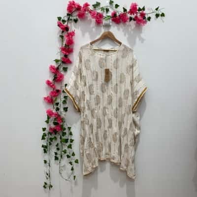 Vintage by Naudic Womens  Size S/M Kaftan Cream / Gold 