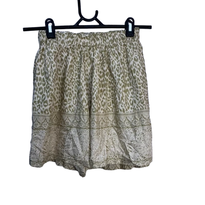 Vine Apparel Womens  Size S/M Shorts Leopard print 