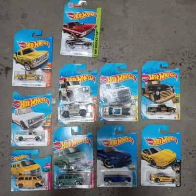 10 x Assorted Hot Wheels Models