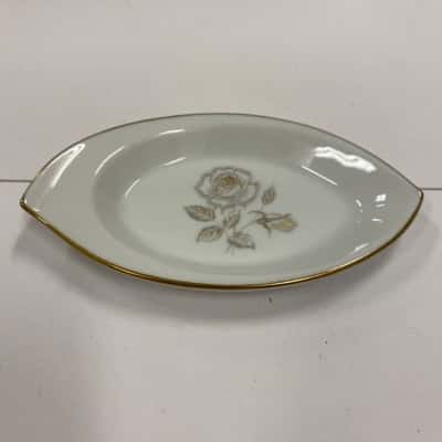 Noritake Vintage White Porcelain Ashtray Unknown Collection Flower Rose Theme