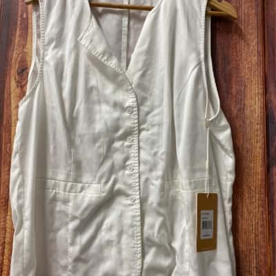 Cyrus  Size L White top new 
