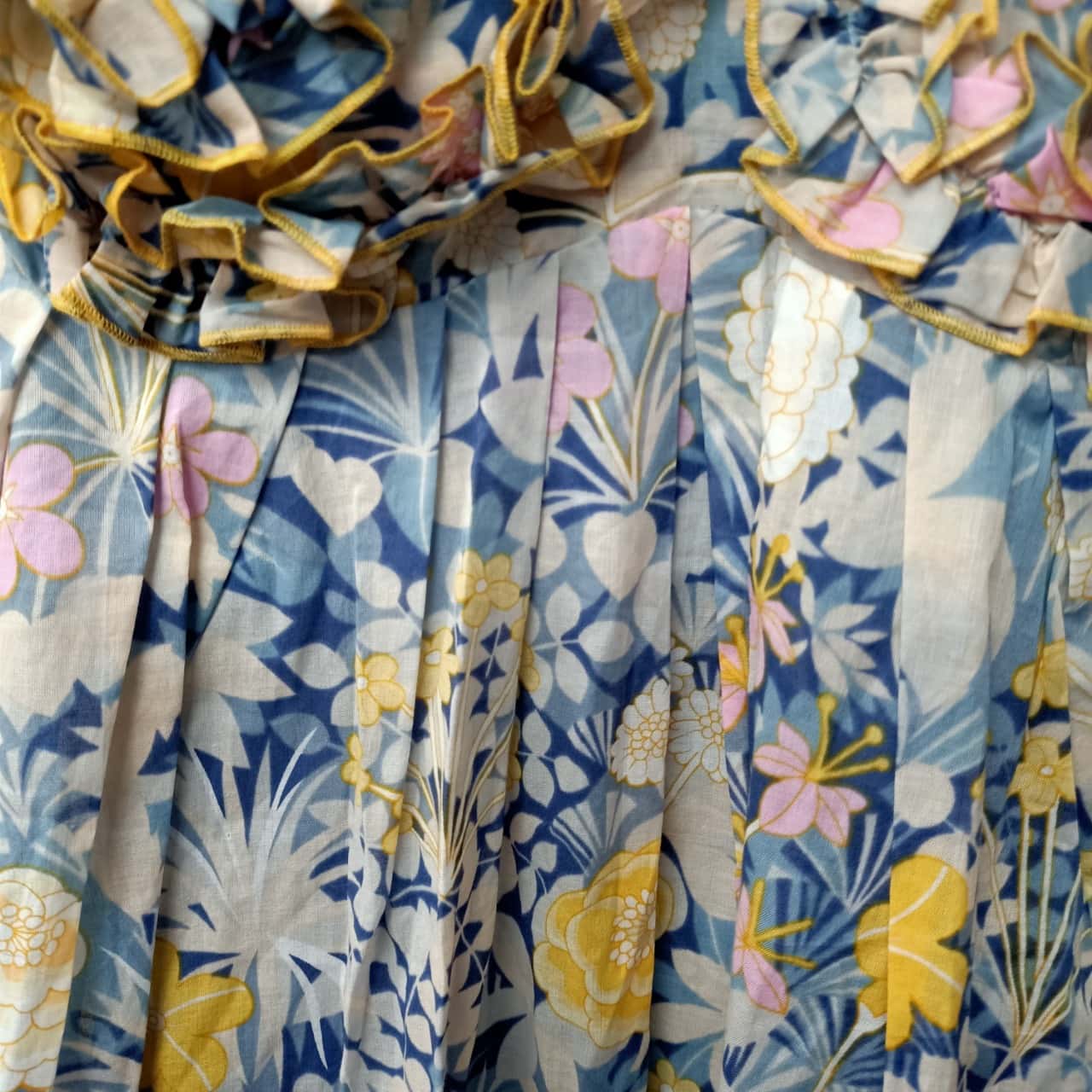 BNWT alice McCall Womens Size 8 Floral Dress / Mini Dress / Sleeveless Dress Blue / Floral / Multicoloured (s) BNWT alice McCall Womens Size 8 Floral Dress / Mini Dress / Sleeveless Dress Blue / Floral / Multicoloured (s)
