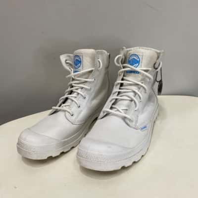 Palladium Mens  Size 9 Waterproof Boots White 