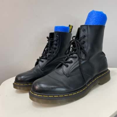 UGG Mens  Size 13 Leather Boots Black  