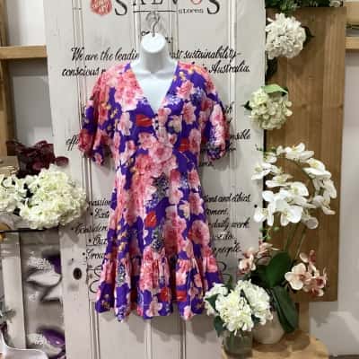GORMAN BRAND! Womens  Size 8 Babydoll Dress Floral / Pink  / Purple / Yellow! BEAUTIFUL FLORAL DESIGN WITH RUFFLE HEM AND BALLOON SLEEVES! GREAT FOR A NIGHT OUT!