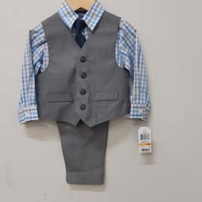 Brand New Nautica 4 Piece Suit