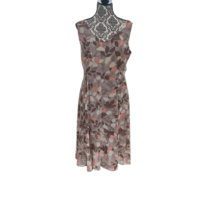Liz Jordan Womens  Size 14 Casual Dress / Floral Dress Floral 