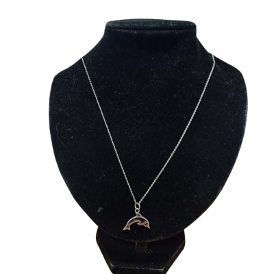  Vintage  Womens  Sterling SIlver  Dolphin  Pendant Necklace 