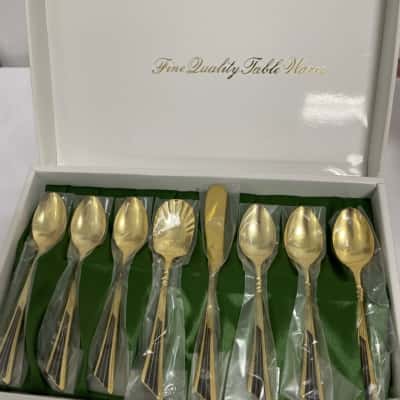 Fine Quality Tablewares 6 piece set 