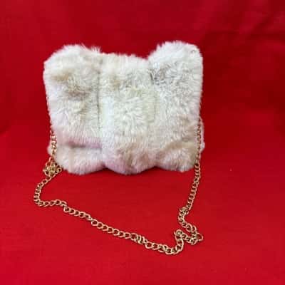  Women's Caju Faux Fur Shoulder / Crossbody Bag