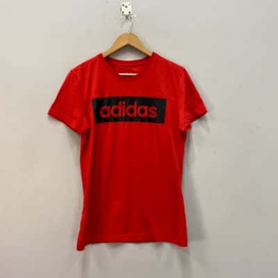 Adidas Mens  Size M Short Sleeve T-shirt Black  / Red 