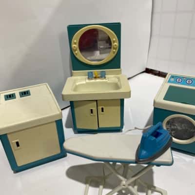 Vintage IMCO 5 pieces with a bonus 3 dolls 
