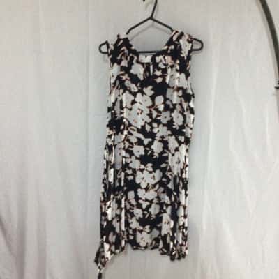 Wallis Womens  Size 18 Sleeveless Dress  Floral 