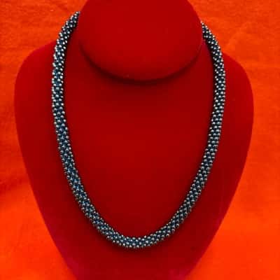  Women's Beaded Necklace featuring Intricate Beadwork