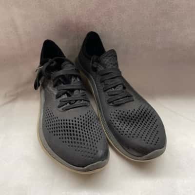 Women’s Crocs Black Literide 360 Pacer Shoes Size 9