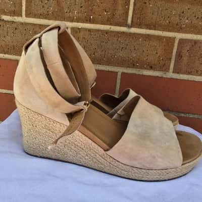 Frankie4 Womens  Size 9.5 Platforms Beige 