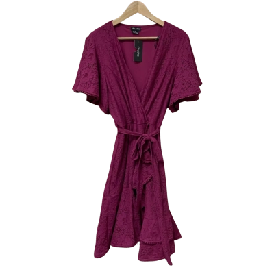 BNWT City Chic Womens Size 16 Fuchsia lace Dress RRP $139.95