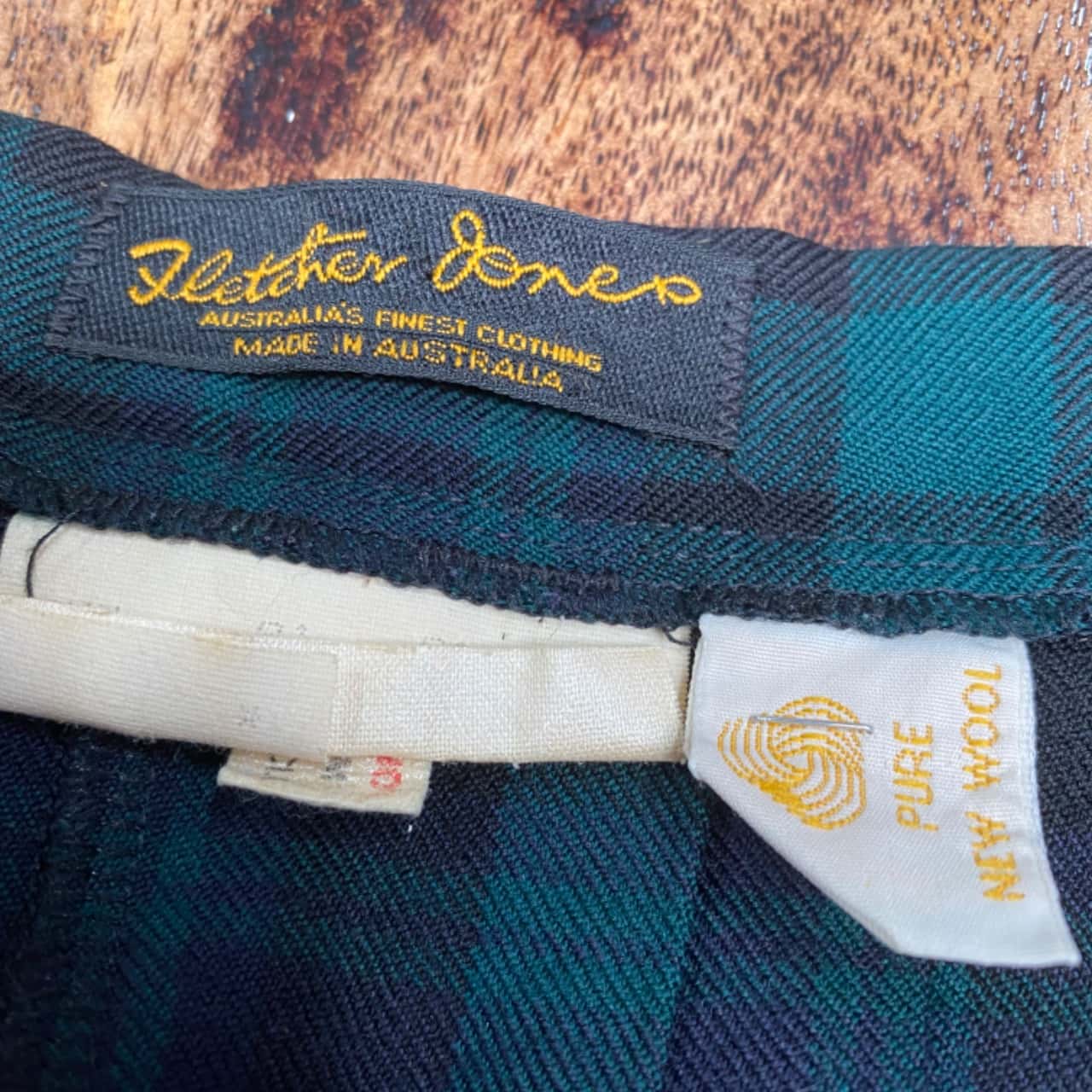 Wool tartan Fletcher Jones Womens kilt size 1012(s)